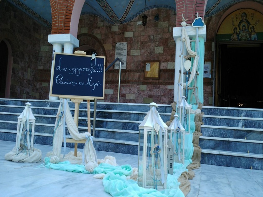 Στολισμός βάπτισης για αγόρι με θέμα το αερόστατο 